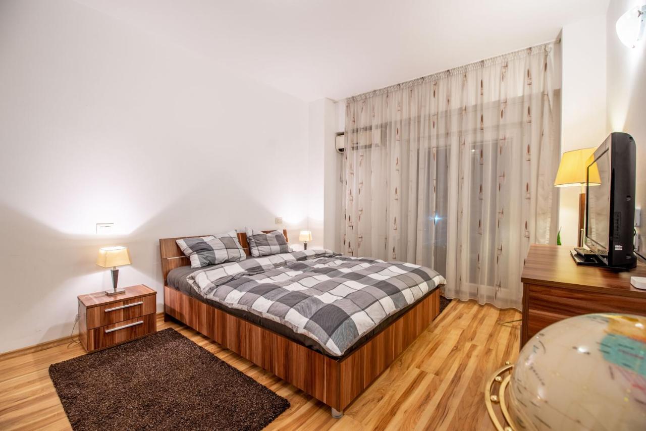 Luxury Two Room Apartment In The Heart Of Bucharest Bucureşti Exterior foto